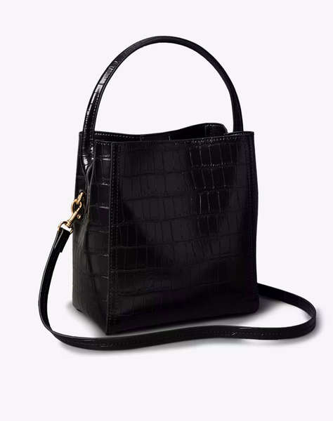 CALVIN KLEIN CK CROC BUCKET WITH STRAP (Dimensiuni: 20 x 23 x 12cm.)