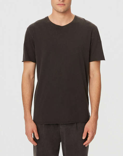 DIRTY LAUNDRY OPEN STITCHES T-SHIRT