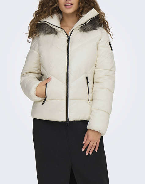 ONLY ONLFEVER SHORT PUFFER LIFE CC OTW