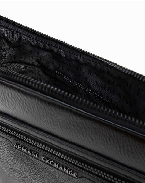 ARMANI EXCHANGE MESSENGER BAG (Dimensiuni: 21 x 23 x 3cm.)