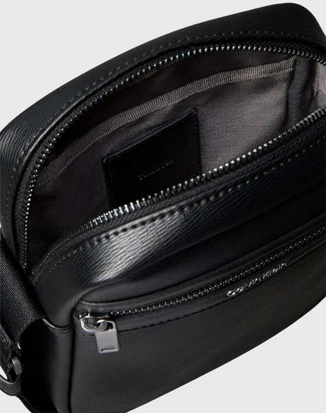 CALVIN KLEIN ZIP REPORTER (Dimensiuni: 18 x 20.5 x 6cm.)