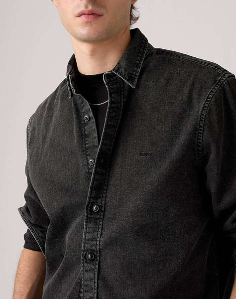 LEVIS AUTHENTIC BUTTON DOWN