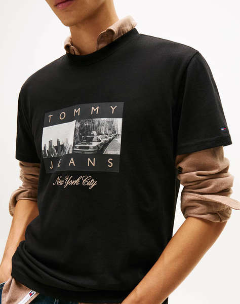 TOMMY JEANS TJM REG PHOTO FLAG SS TEE