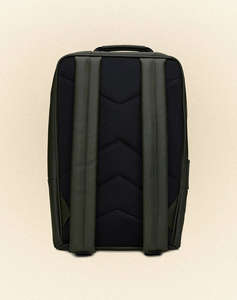RAINS Book Backpack W3 (Dimensiuni: 41 x 27 x 13 cm.)