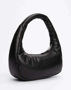 TOMMY JEANS TJW PILLOW SHOULDER BAG (Dimensiuni: 30 x 15 x 9.5cm.)