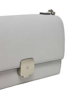 CALVIN KLEIN JEANS FORGED LOCK SMALL FLAP (Dimensiuni: 21 x 12 x 5cm.)