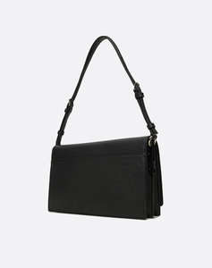 CALVIN KLEIN JEANS CK ELONGATED SHOULDER BAG (Dimensiuni: 26 x 17 x 7cm.)
