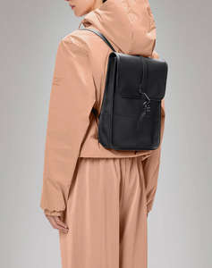 RAINS Backpack Micro W3 (Dimensiuni: 33 x 27.5 x 7.5 cm.)