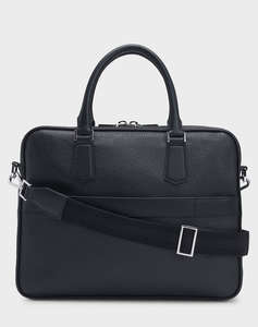 BOSS New Crosstown_Doc S. 10249092 01 (Dimensiuni: 29 x 37.5 x 6 cm.)