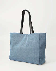 KARL LAGERFELD KLJ EW POCKET SHOPPER DENIM (Dimensiuni: 33 x 53 x 15cm.)