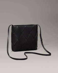CALVIN KLEIN JEANS CK WOVEN SQUARE CROSSBODY (Dimensiuni: 20 x 20 x 6 cm.)