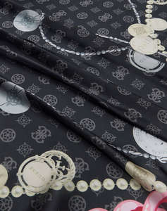 GUESS FOULARD 125X125 ACCESORII DE DAMA