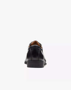 CLARKS Tilden Plain