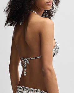 HUGO RUFFLE TRIANGLE 10269296 01