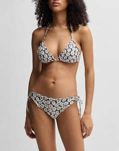 HUGO RUFFLE TRIANGLE 10269296 01
