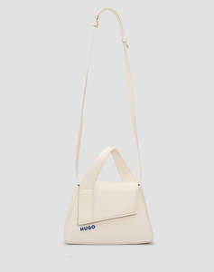 HUGO Lylah Top Handle 10245651 01 (Dimensiuni: 24.5 x 17 x 7.5cm.)