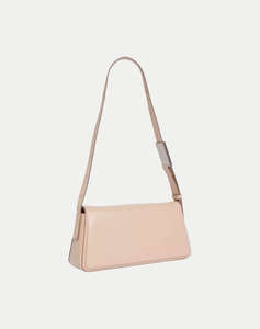 CALVIN KLEIN JEANS BELTED SMALL SHOULDER BAG (Dimensiuni: 23.5 x 12 x 6cm.)