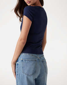 GUESS SS PONY HAIR LOGO R5 TEE BLUZA DE DAMA