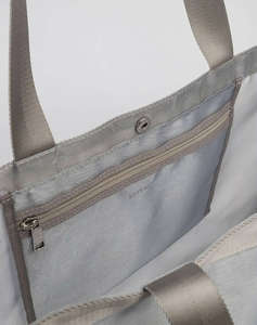 REPLAY GEANTA (Dimensiuni: 50 x 35 x 15cm.)