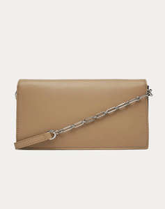 CALVIN KLEIN JEANS CK CONVERTIBLE MINI BAG (Dimensiuni:13 x 24 x 7cm.)