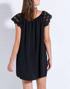 JEANNETTE ROCHIE BRODERIE