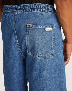 CALVIN KLEIN PULL ON RELAXED DENIM SHORT