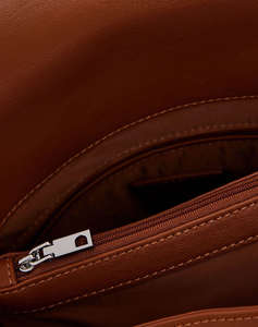 DESIGUAL D2 BACK_HALF HAMPTON CAMEL GEANTA DE DAMA (Dimensiuni: 27 x 31 x 12cm.)