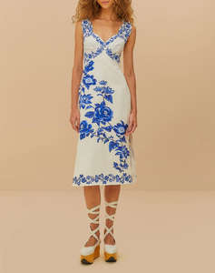 FARM RIO BLUE FLORAL CASCADE OFF-WHITE WAVY SLEEVELESS MIDI