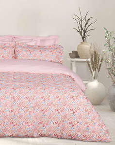 DAS 9671 SET CEARSAFURI SUPER DUBLE HAPPY (Dimensiuni: 2x 240 x260 & 2x 50x70+5cm)