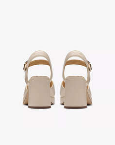 CLARKS Ritzy75 Rae