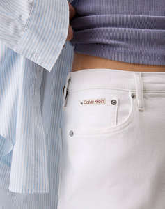 CALVIN KLEIN JEANS MOM JEAN