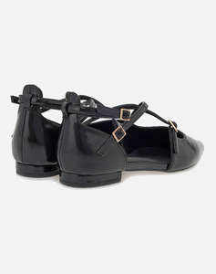 SEVEN FLATS