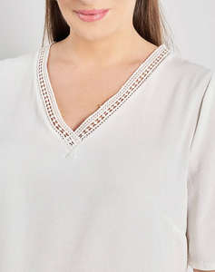 PARABITA Bluza washed in relief cu franjuri pe V