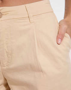 GUESS JEANS GJ CLASSIC SHORT - ECO ORG CO ESSENTIAL STR TWILL DE DAMA
