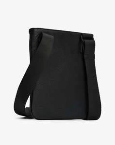 TOMMY HILFIGER ESSENTIAL PU MINI CROSSOVER (Dimensiuni: 21 x 1 x 22cm.)