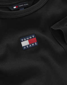 TOMMY JEANS TJW SLIM BADGE RIB TEE