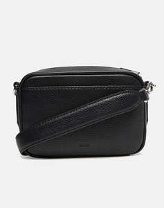BOSS Anett New Crossbody 10269623 01 (Dimensiuni: 15 x 13 x 6cm.)