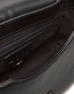 BOSS Anett Flap Sh.bag 10269623 01 (Dimensiuni: 21 x 13.5 x 8cm.)