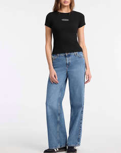 GUESS JEANS GJ SS CN EMBRO SLIM TOP BLUZA DE DAMA