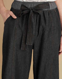 ATTRATTIVO PANTALONI