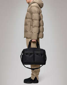 RAINS Otaru Weekend Bag Small W3 (Dimensiuni: 37 x 19 x 53cm.)