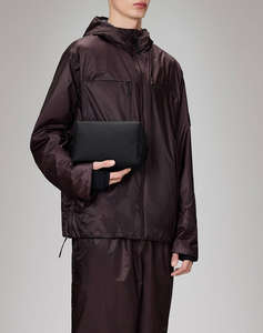RAINS Wash Bag Small W3 (Dimensiuni: 13 x 11 x 21cm.)