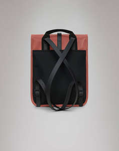 RAINS Backpack Micro W3 (Dimensiuni: 33 x 27.5 x 7.5 cm.)