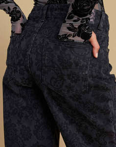 ATTRATTIVO PANTALONI