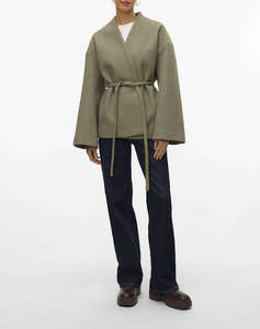 AWARE BY VERO MODA AWSIJINA LS V-NECK SHORT JACKET
