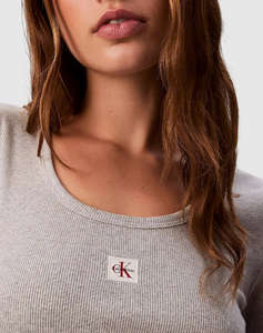 CALVIN KLEIN JEANS LS WOVEN LABEL 2X2 RIB SCOOP NEC