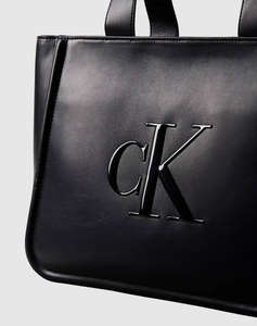 CALVIN KLEIN RAISED CK MEDIUM TOTE (Dimensiuni: 33 x 27.5 x 15cm.)