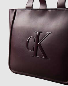 CALVIN KLEIN RAISED CK MEDIUM TOTE (Dimensiuni: 33 x 27.5 x 15cm.)