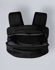 THE NORTH FACE VAULT BACKPACK (Dimensiuni: 27,9 x 21.6 x 45.7cm.)