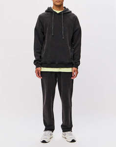 DIRTY LAUNDRY SWEATPANTS WITH DESTROYS
